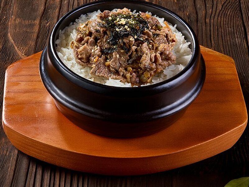 Cơm trộn sốt bò nấm – Bò Tơ Quán Mộc