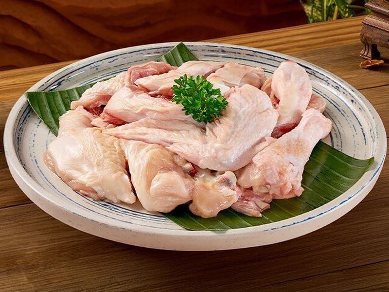 Gà ri nhúng lẩu – Bò Tơ Quán Mộc